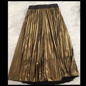 Pleated Gold Metallic Midi Skirt